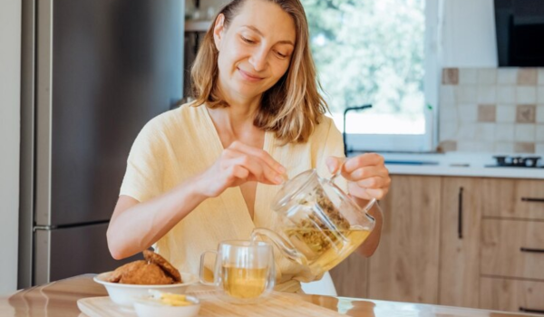 Honey Water Benefits (2)