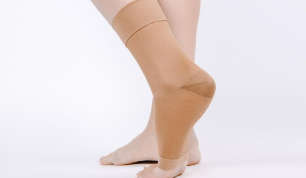 The Best Compression Socks for swollen feet