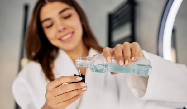 Hydrogen Peroxide for Teeth Whitening (1)